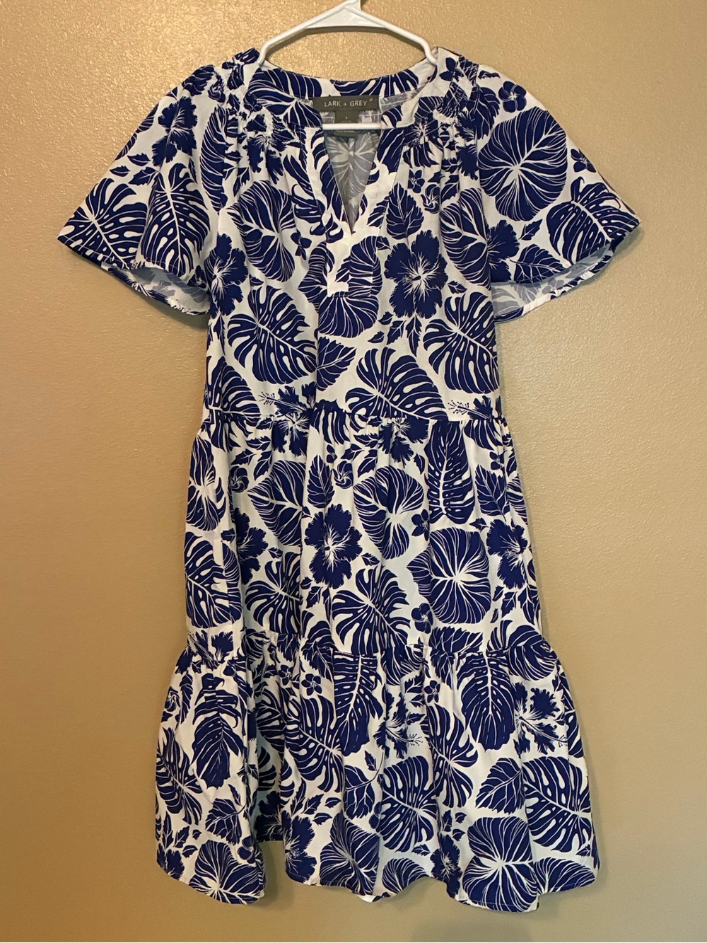 Lark + Grey Blue Tropical Floral Flutter Sleeve Tiered Midi Dress Size L